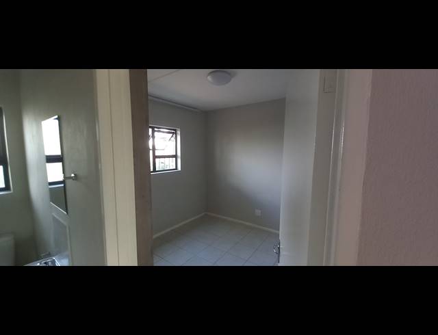 3 BEDROOM APARTMENT FOR SALE IN KENLEAF